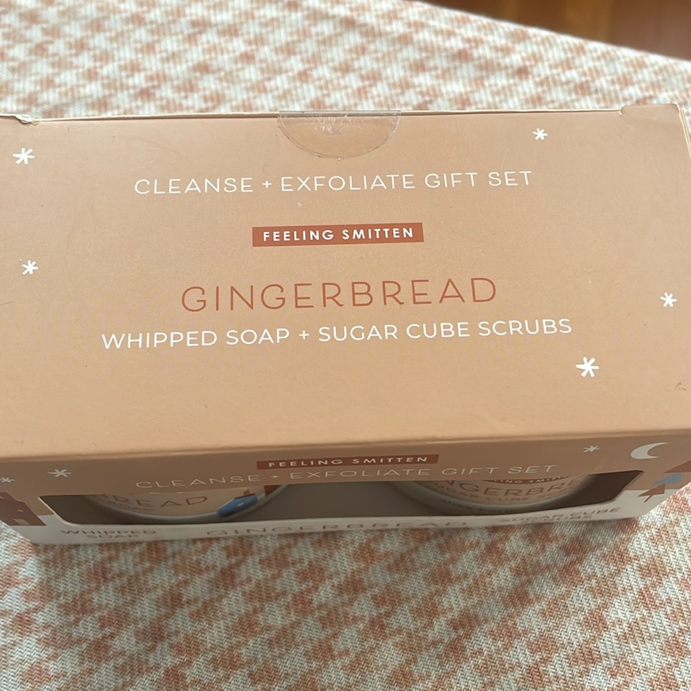 NIB Gingerbread soap and scrub - Picture 2 of 3